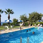 Art Beach Guzelcamlı