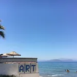 Hotel Art Beach *