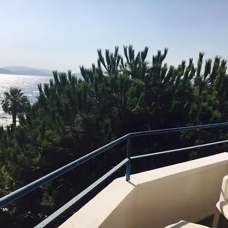 מלון Art Beach *