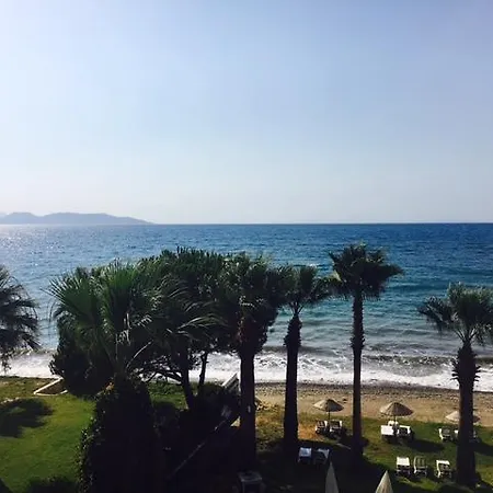 מלון Art Beach Guzelcamlı