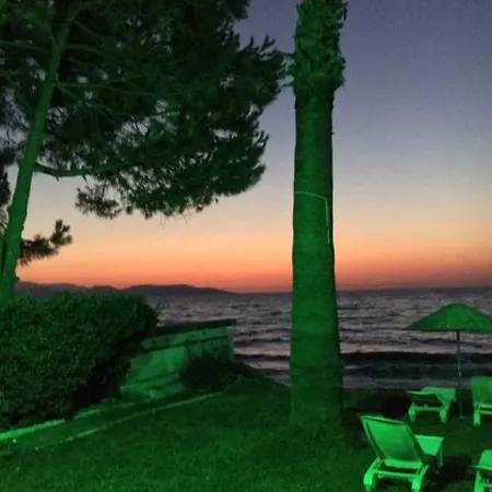 Art Beach * Guzelcamlı