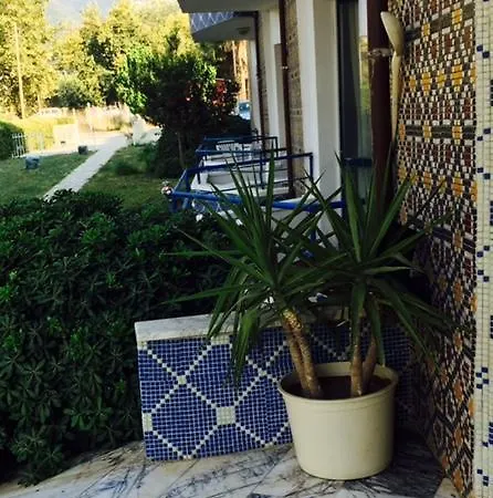 מלון Art Beach Guzelcamlı