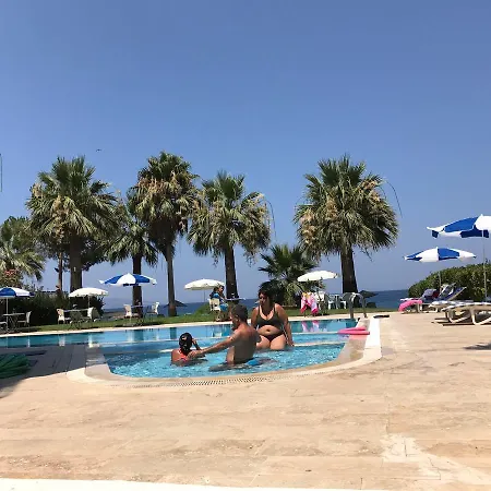 Art Beach * Guzelcamlı