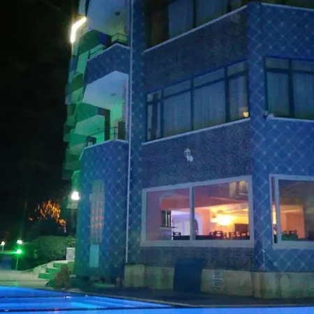 מלון Art Beach Guzelcamlı