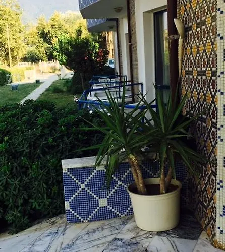 Hotel Art Beach Guzelcamlı