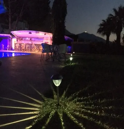 Art Beach Hotel Guzelcamlı