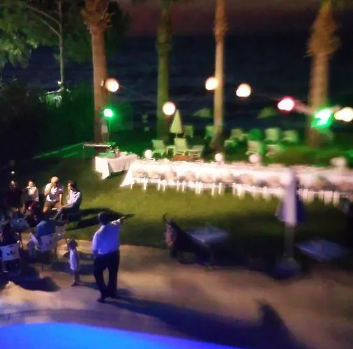 Art Beach Hotel Guzelcamlı