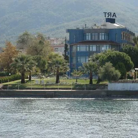 Art Beach Hotel Guzelcamlı