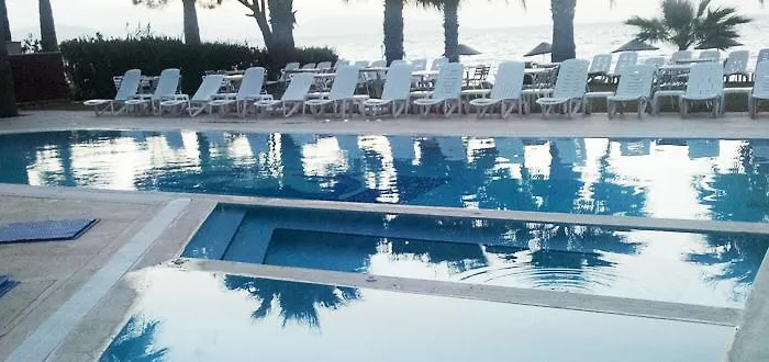 Art Beach Ξενοδοχείο